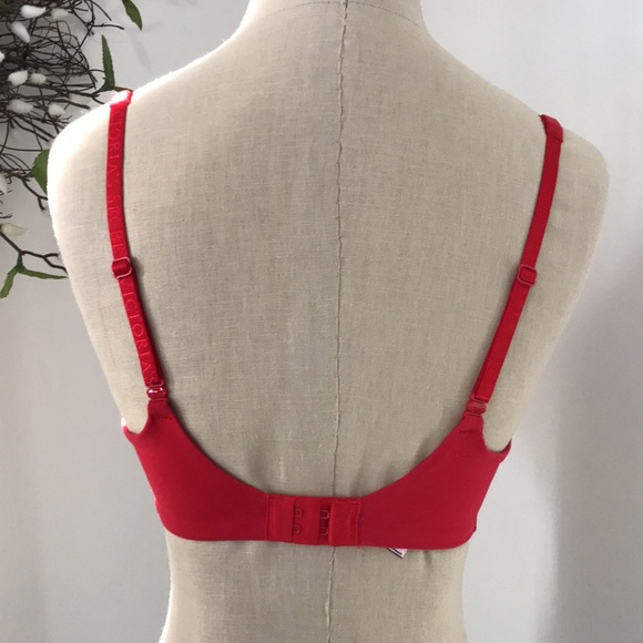 VS Body by Victoria lined demi lace bra - Picture 3 of 6